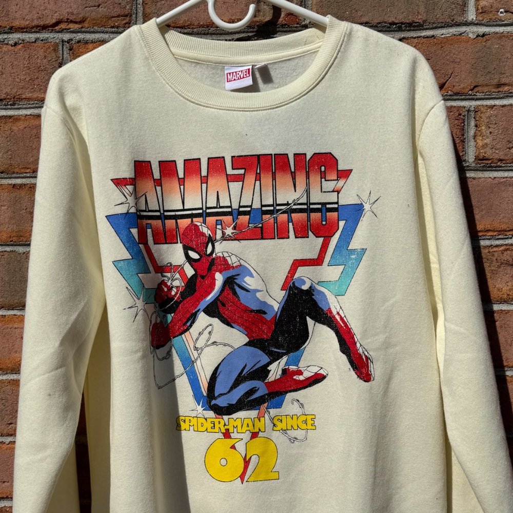 Marvel Spider-Man Vintage Crew Neck Sweater -Medium- Cream, Officially Licensed